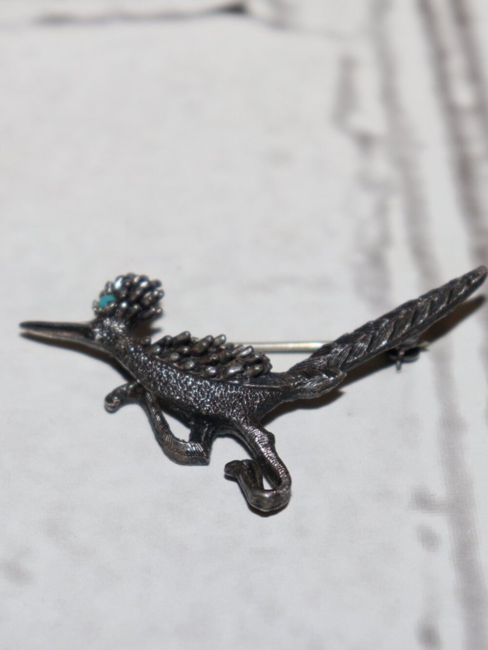 🐦 Vintage Tortolani Roadrunner Brooch · Silver‑Tone · Faux Turquoise Eye ·